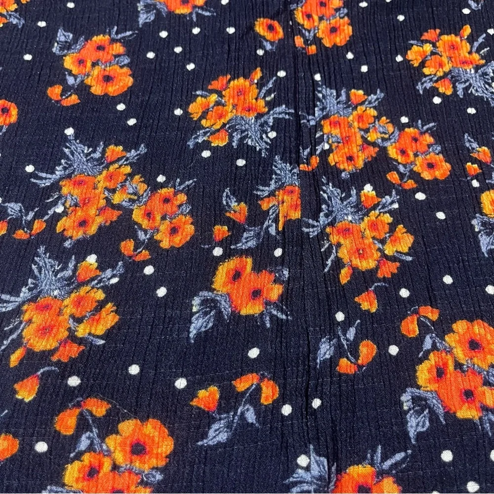 Lane Bryant Navy Blue with orange Floral Print Women's Top; Size 20 - Picture 8 of 9